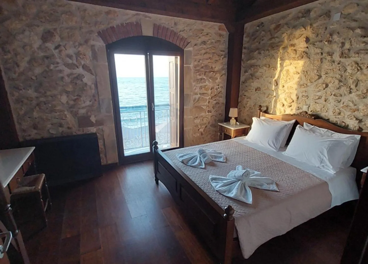 Volakas Beachfront Suites location